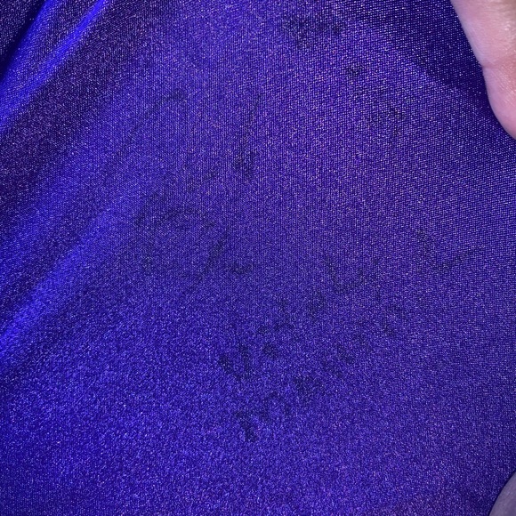 LEO SIGNED BY OLYMPIANS - Picture 2 of 2